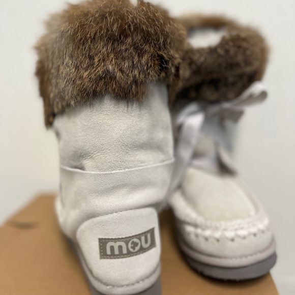 White suede Mou boots size 36 with rabbit fur & shearling inside Never Been Worn - Picture 5 of 7